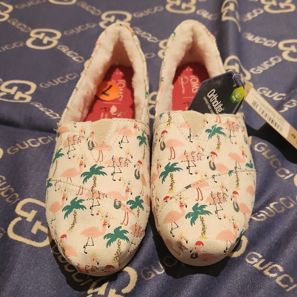 TOMS Women's Tropical Flamingo Slippers - Picture 11 of 15